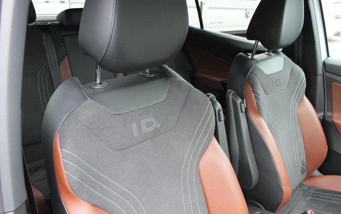 Volkswagen ID.4 cena 149900 przebieg: 18744, rok produkcji 2022 z Krzepice małe 742